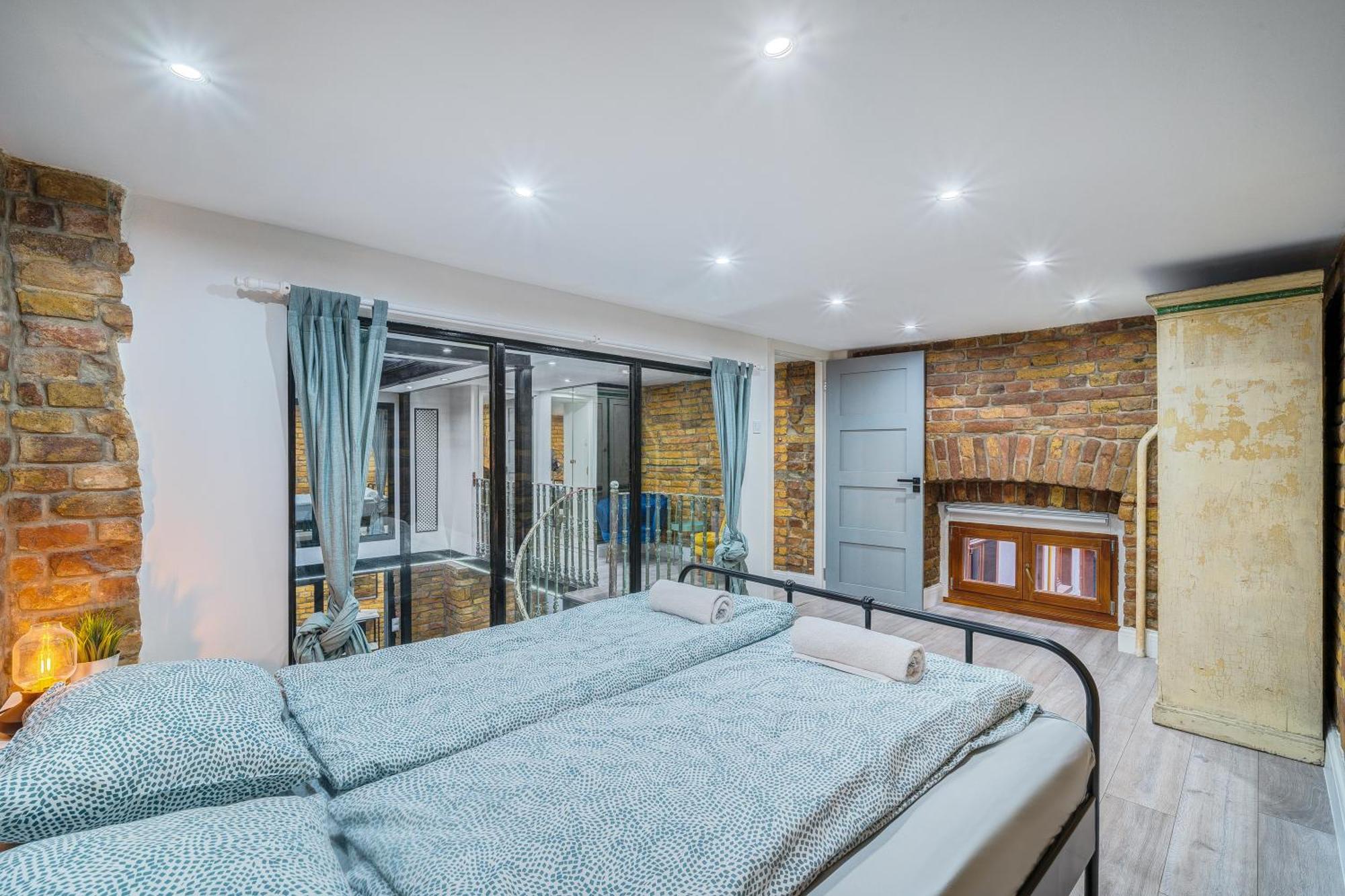 City Center Loft Haven: Modern Elegance Budapest Exterior photo