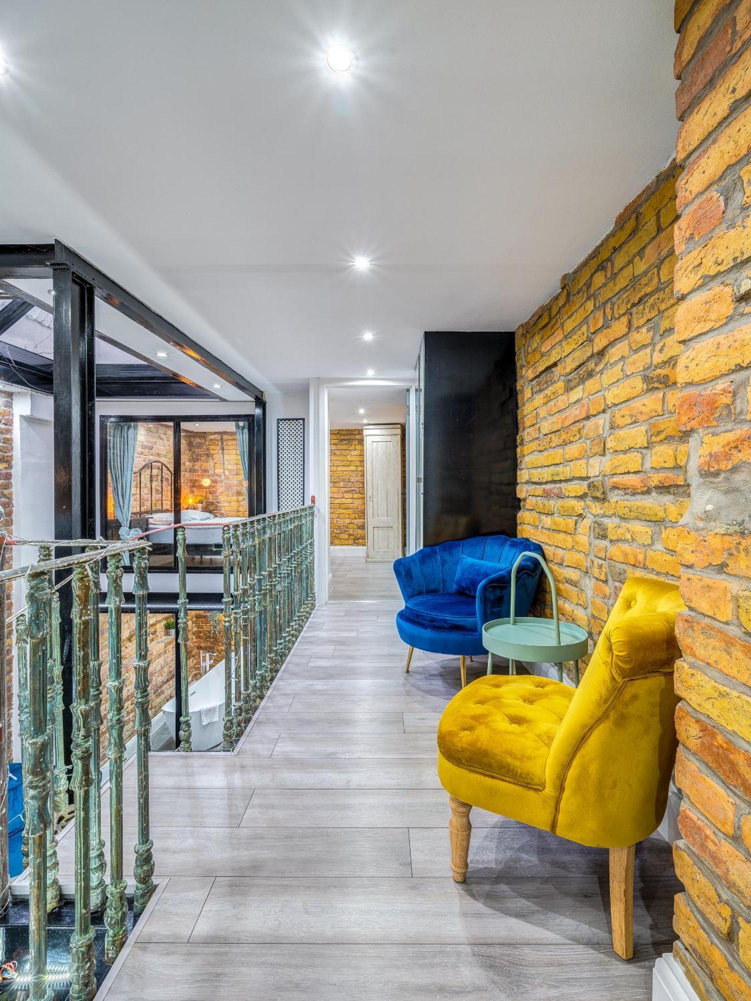 City Center Loft Haven: Modern Elegance Budapest Exterior photo