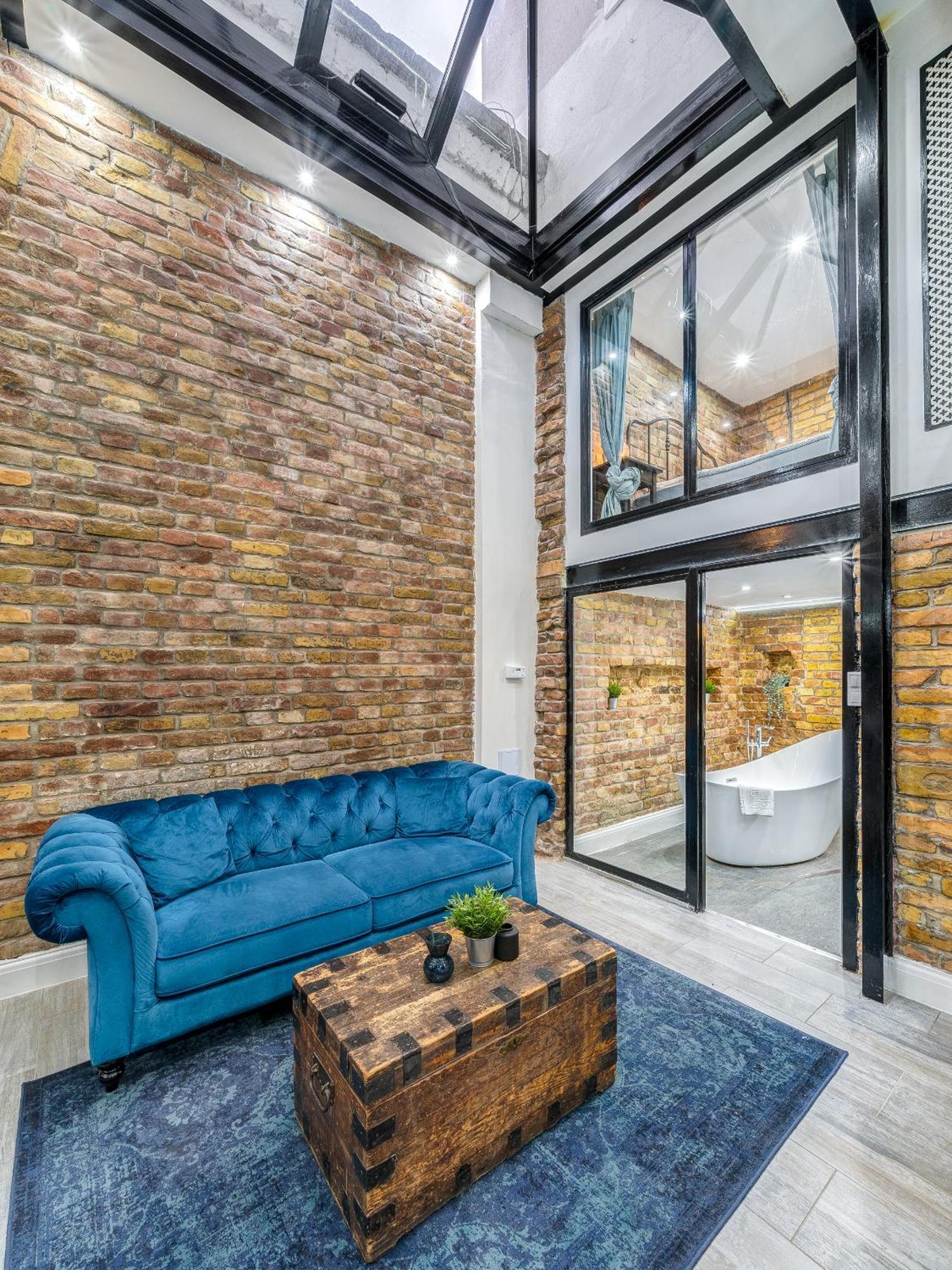 City Center Loft Haven: Modern Elegance Budapest Exterior photo